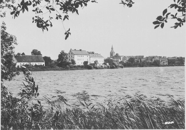 E�k - Widok z drugiego brzegu