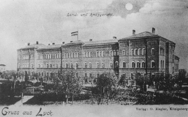 E�k - S�dy Ziemski i Okr�gowy 